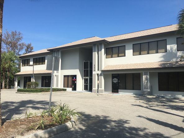 5430 Jaeger Rd, Naples, FL 34109